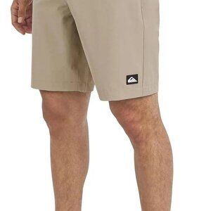 Quiksilver Men's Size 30 Tan 4 Way Stretch UV Protection Active Hybrid Shorts